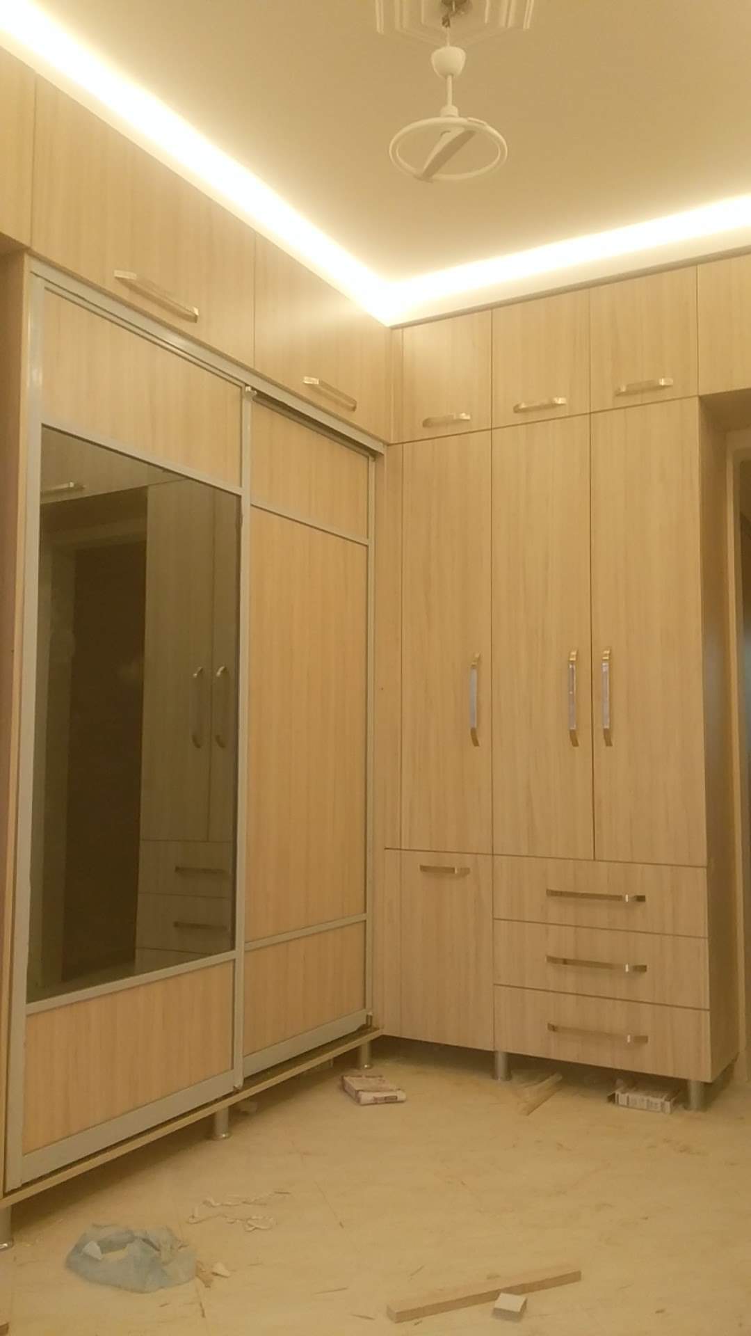 Ankara Köşe Vestiyer ürünümüz.